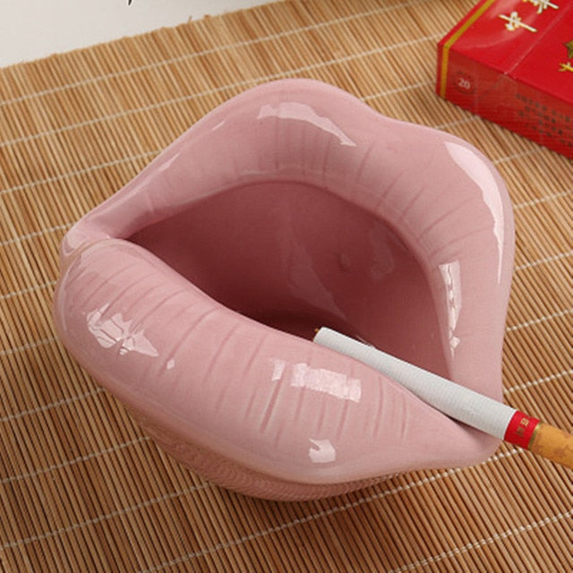 Ceramic Cigar Ashtray Lips