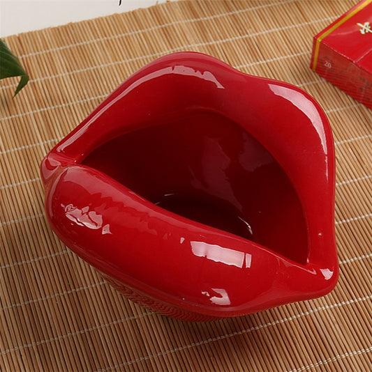 Ceramic Cigar Ashtray Lips